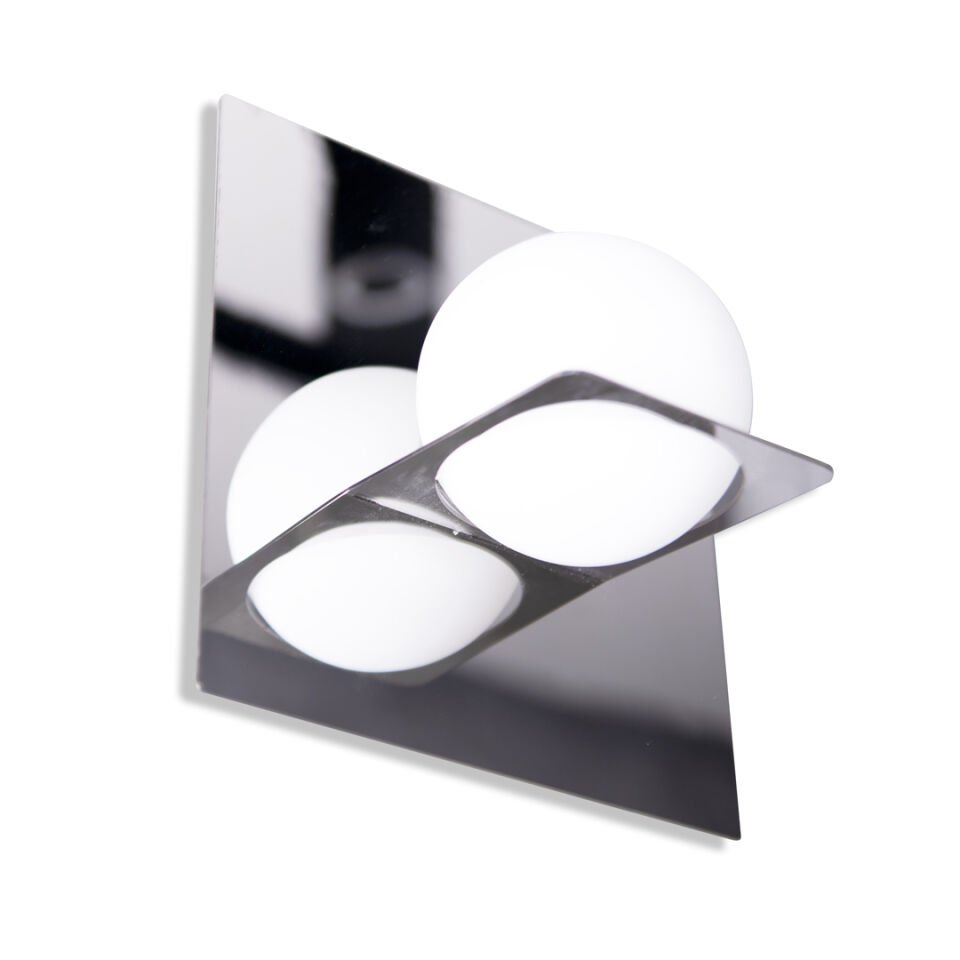 Pota Wall Lamp