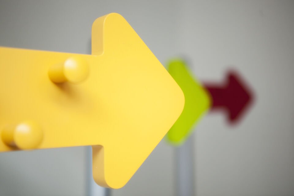 Oneway Ahşap Askılık