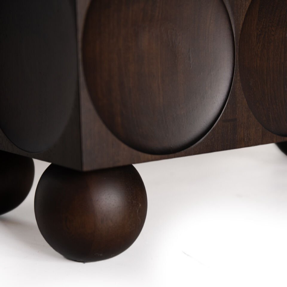 Circles Ahşap Bar Dolabı