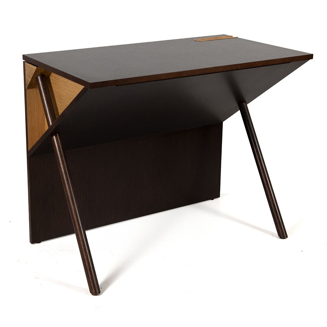 Young Çalışma Masası