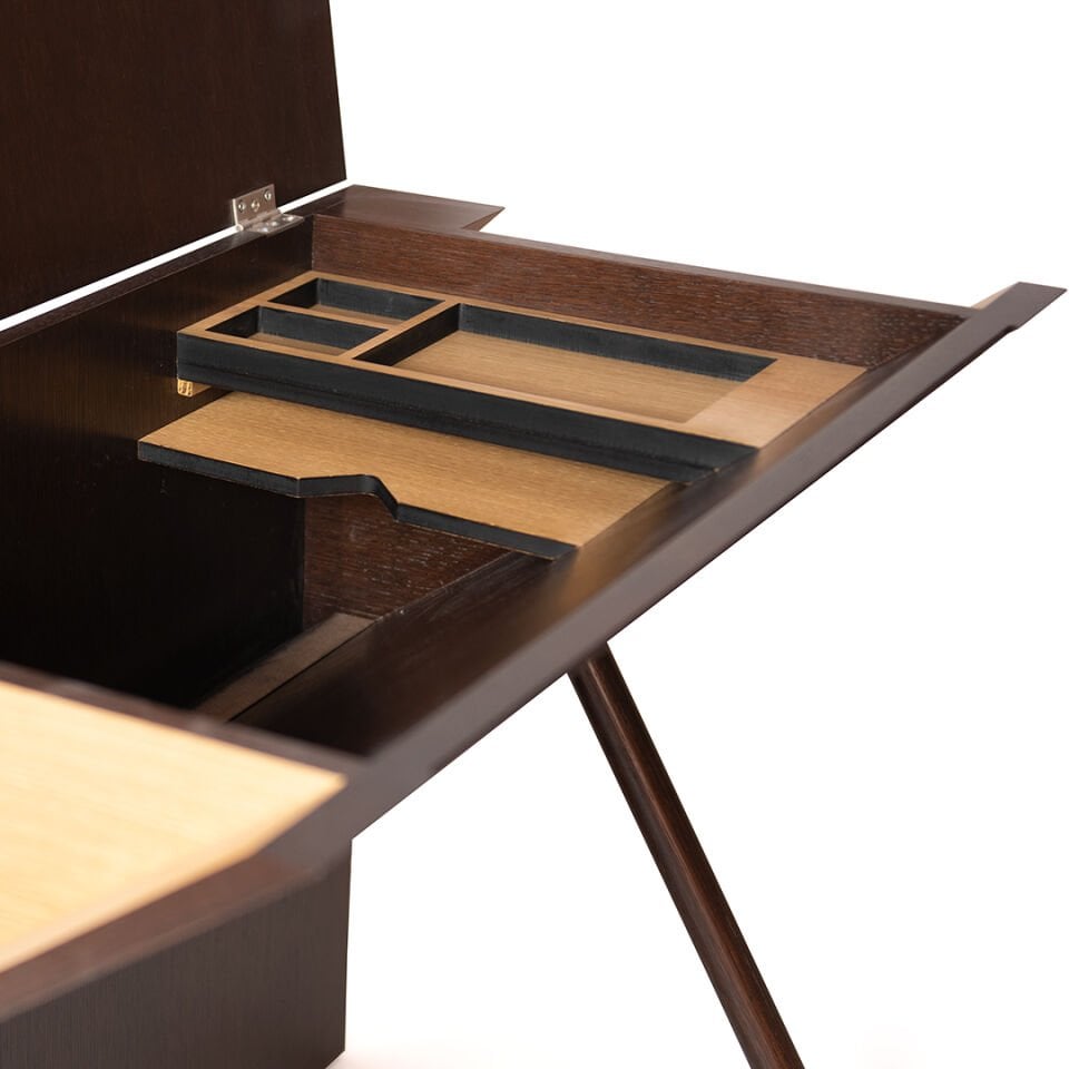 Young Çalışma Masası